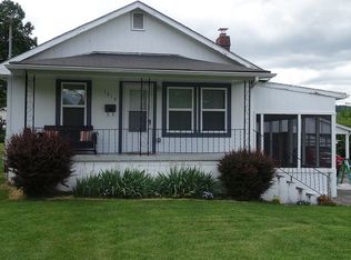 1315 E 8th Ave, Johnson City, TN 37601