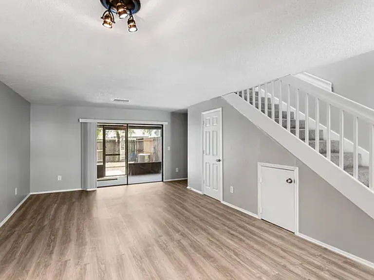2820 S Pines Dr #132 — Photo 6