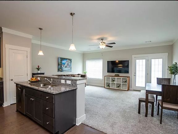 5th image of 10 Harvest Bell Ln