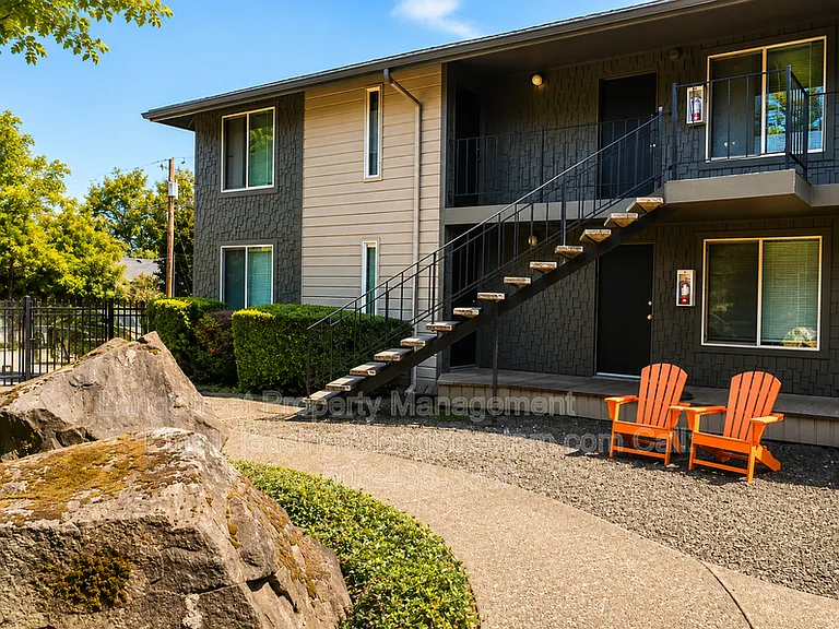 2615 NW Harrison Blvd #17 — Photo 5