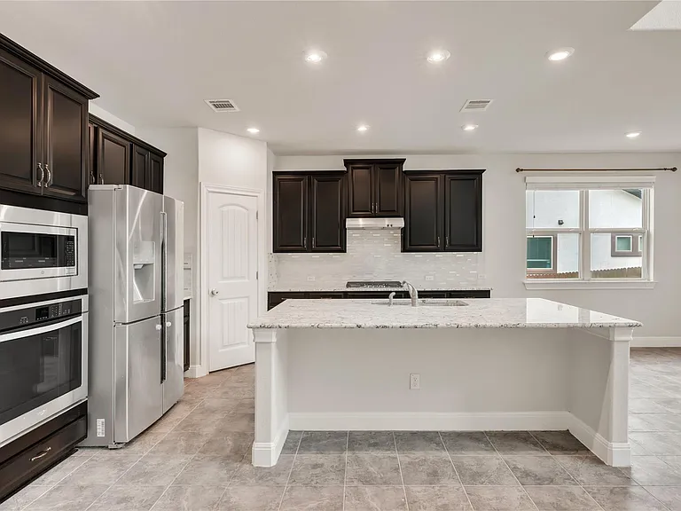5300 Cipriano Dr — Photo 12