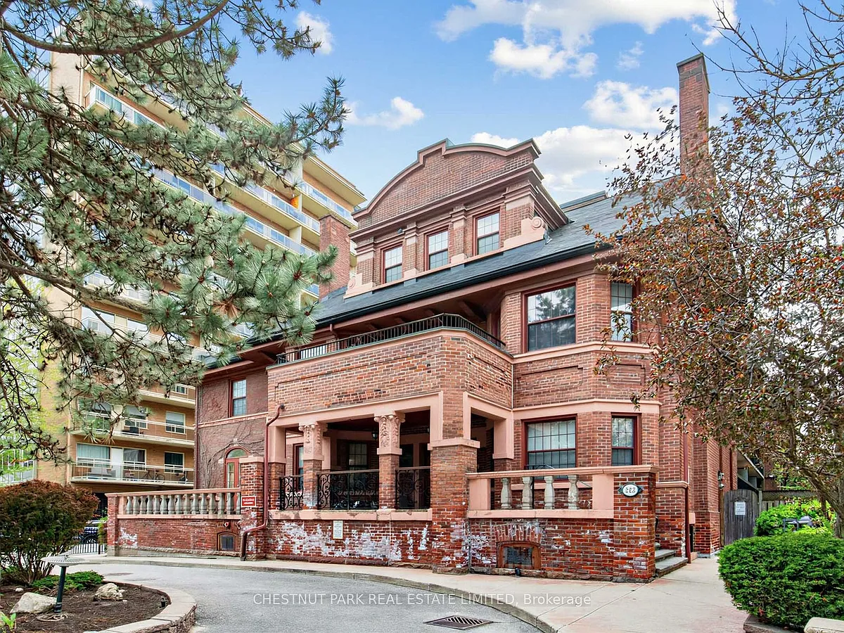Building Photo - 212 Saint George St #102