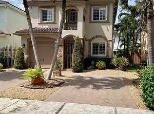 9031 SW 41st St, Miami, FL 33165