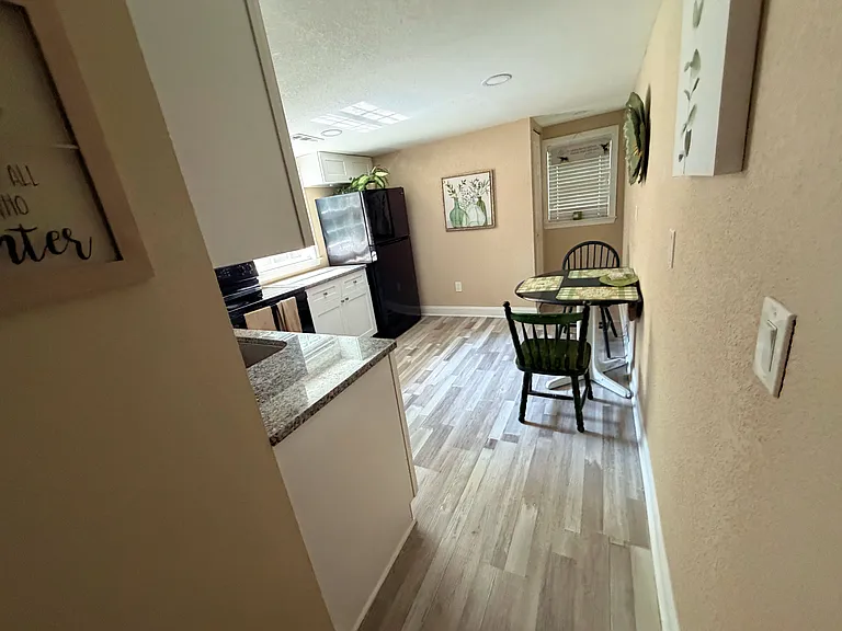 578 Harrop Ln #4 — Photo 23