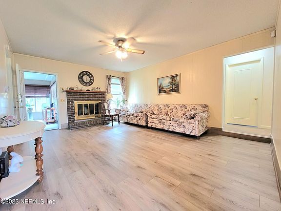 2nd image of 2046 Broad Oak Dr