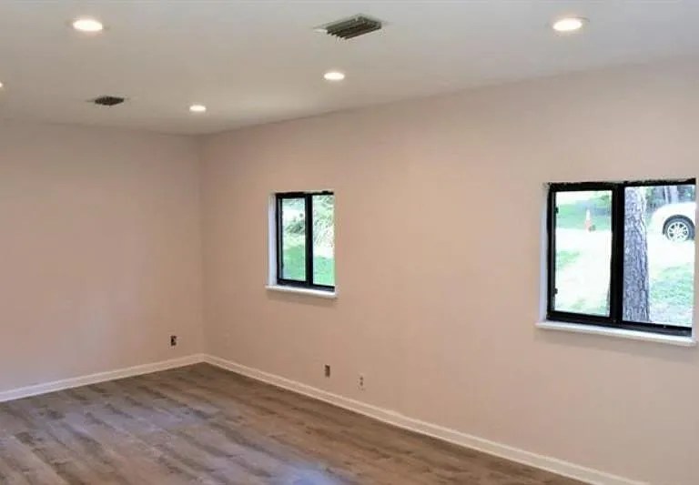 2626 Faversham Dr — Photo 3