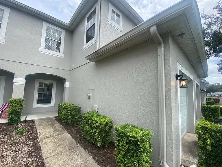 2413 Harleyford Pl — Photo 1