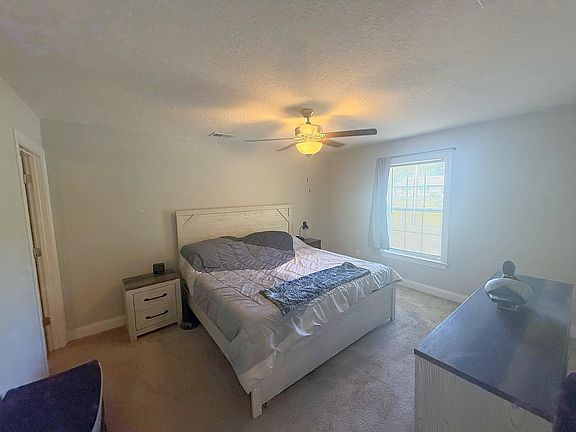 5th image of 854 8th Ave.