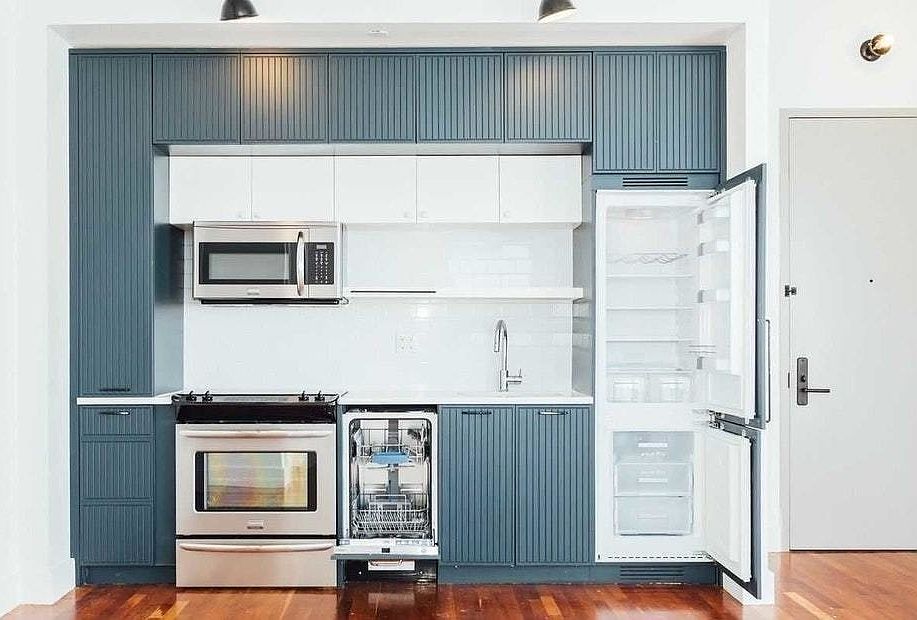 1st image of 182 Bainbridge St #106