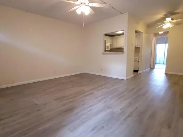 30 Norwich B, West Palm Beach, FL 33417