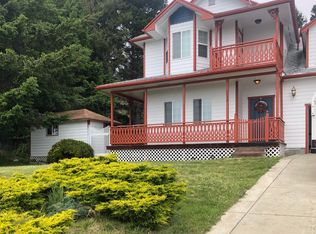 1172 Upper Pacific Dr, Whitethorn, CA 95589