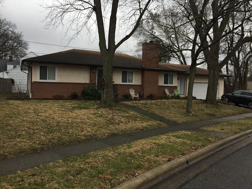 2nd image of 956 Pleasant Ridge Ave