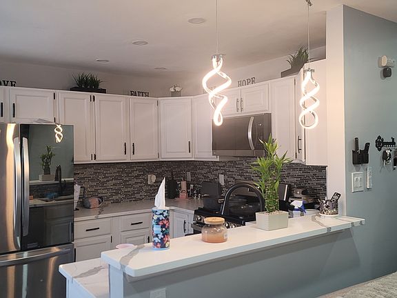 5th image of 4826 Green Ash Ln #4826