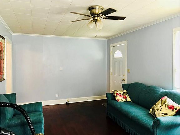 5th image of 303 McKnight St