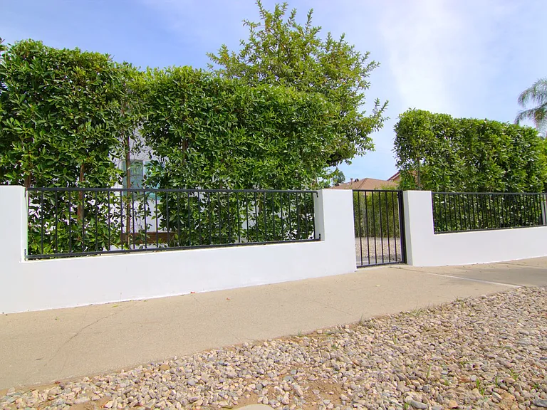 216 Harding Ave — Photo 1