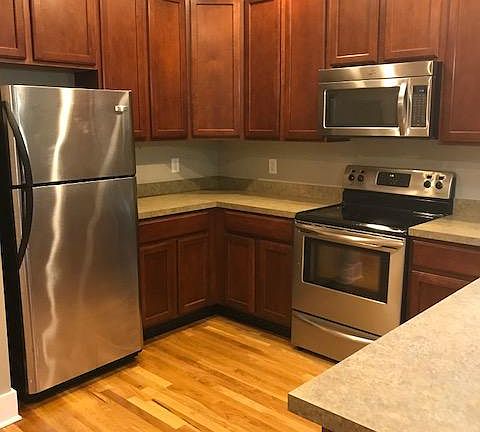3rd image of 233 E Saint Joseph St Unit 2C