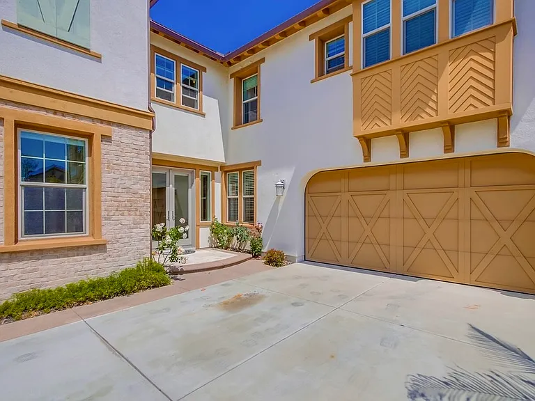 6322 Sagebrush Bend Way — Photo 3