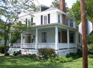 104 Linden Ave, Hampton, VA 23669