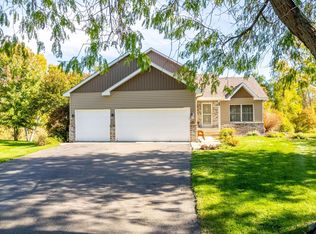7096 Snow Owl Cir, Lino Lakes, MN 55014
