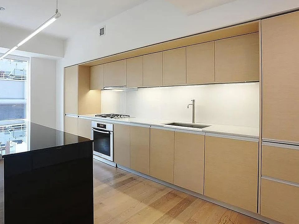 2nd image of 459 W 18th St APT 2