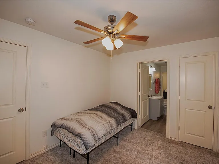 2802 Canfield St — Photo 20