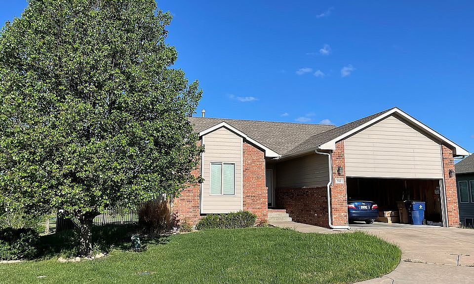 1st image of 912 W Onewood Ct