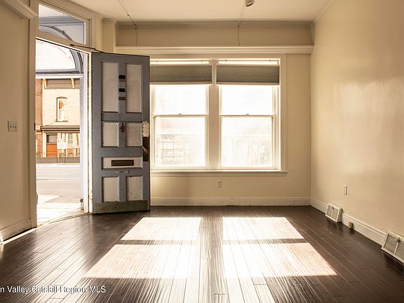 2nd image of 514 Warren Street