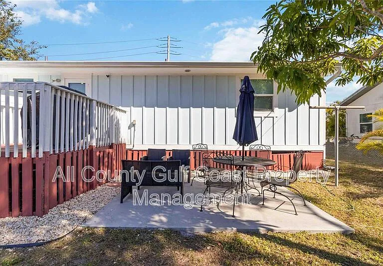 604 Church St — Photo 11