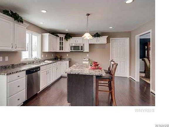 5th image of 59 Worthington Ln