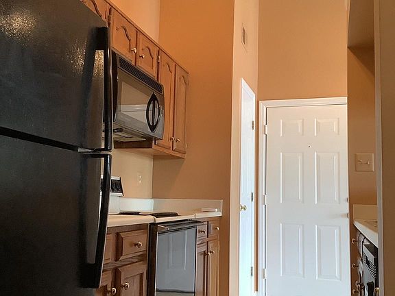 2nd image of 1400 Golden Rod Ct Unit J