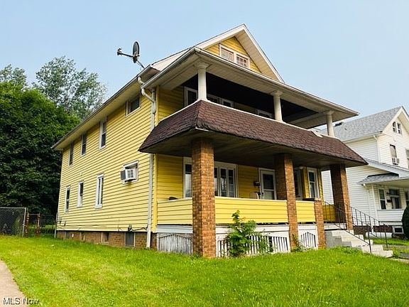 2nd image of 3372/3374 W 105th St