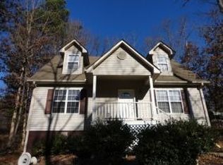 2890 Navajo Cir, Gainesville, GA 30501