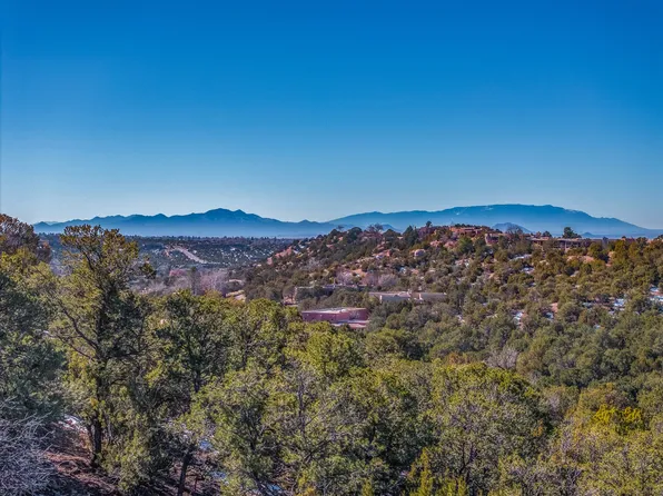 127 Barranca Rd, Santa Fe, NM 87501