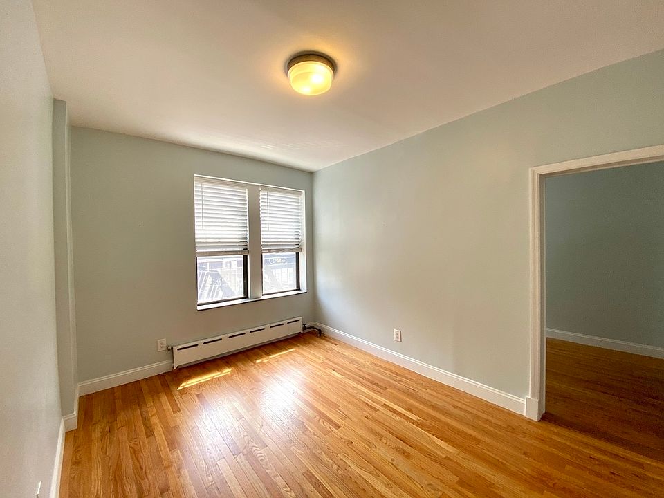 1st image of 29-15 36th Ave #2CA