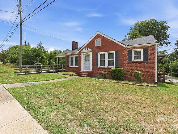 2nd image of 1303 Bringle Ferry Rd