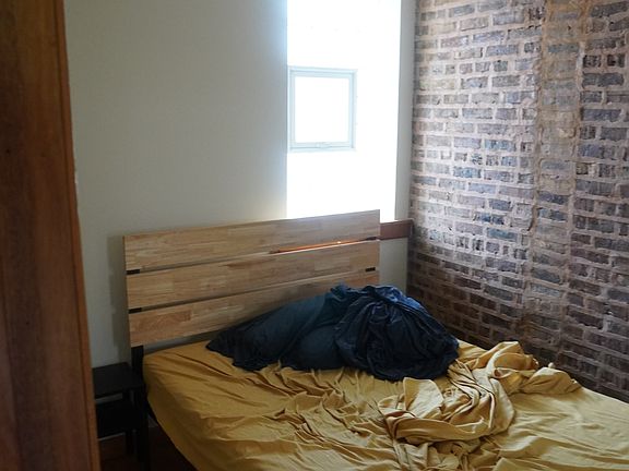 5th image of 1253 W Devon Ave #2E