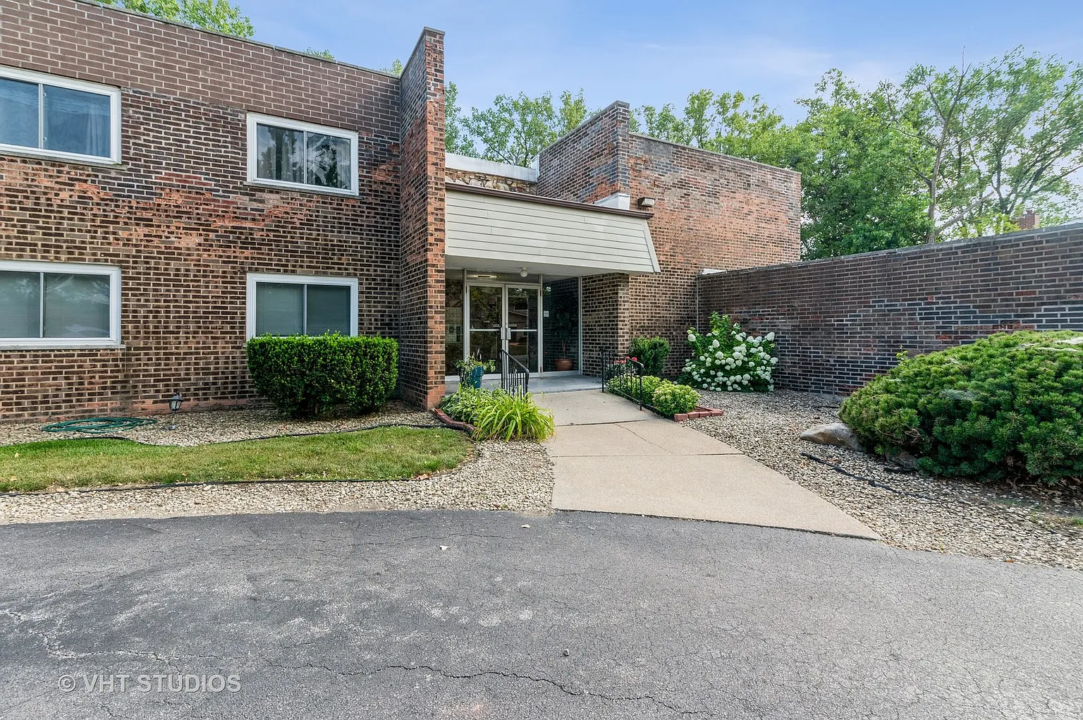 2807 Willow Rd APT 106 photo 1