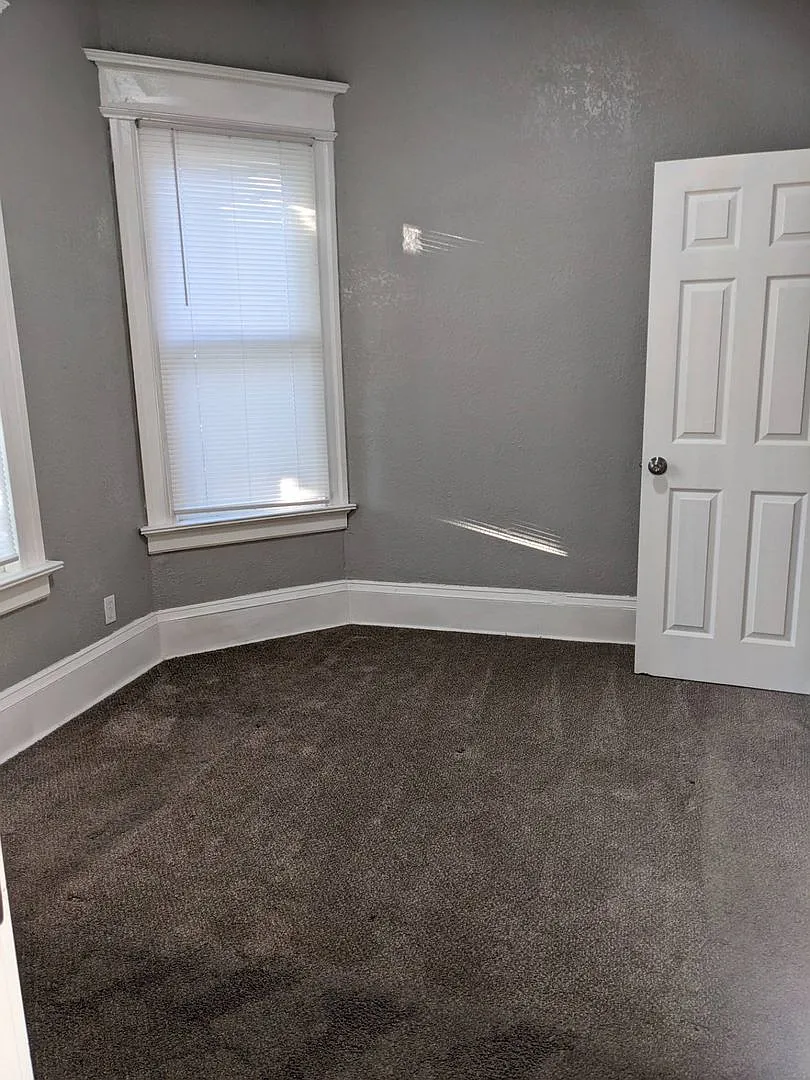2954 North 18th Street — Photo 4