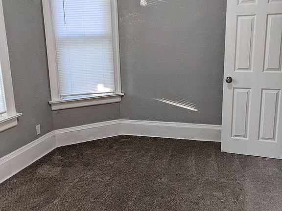 4th image of 2954 N 18th St #2954