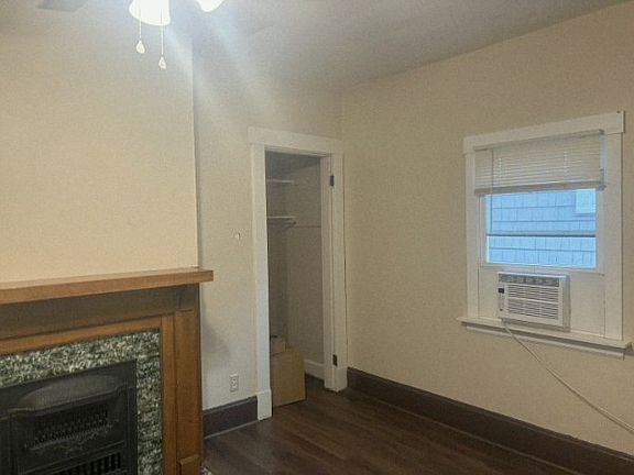 3rd image of 2970 Deckebach Ave