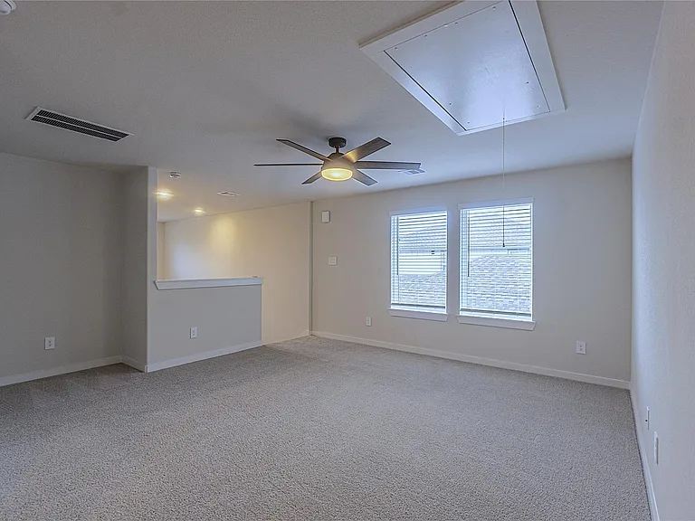 18672 Presswood Way — Photo 12