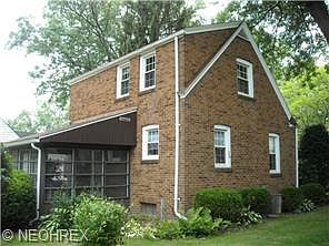3rd image of 885 Willard Ave NE
