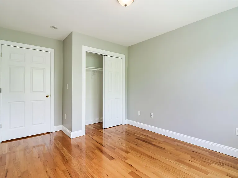 381 Communipaw Ave #3B — Photo 16