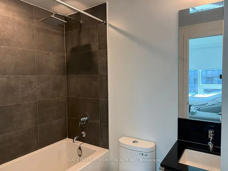8 Wellesley St W #4616 — Photo 11