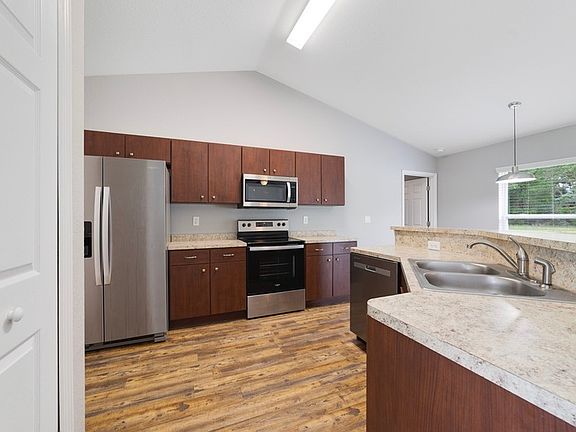 4th image of 13775 SW 43rd Cir