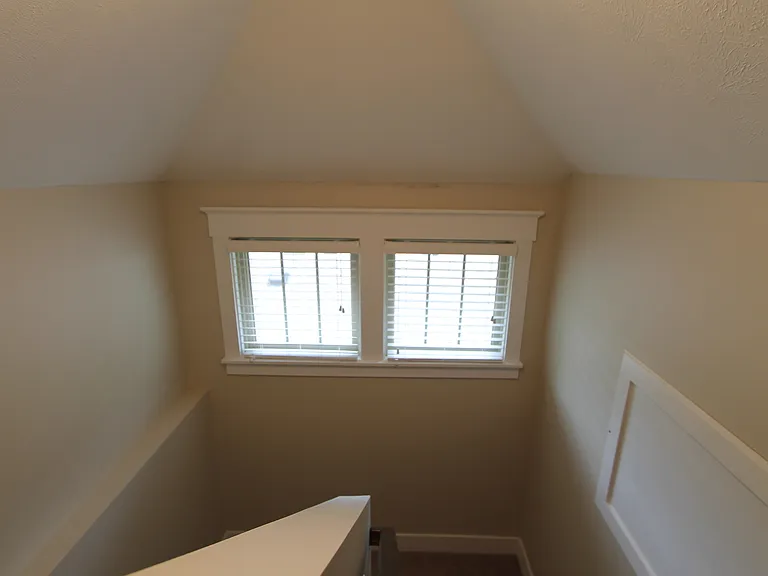 307 S 50th St — Photo 21