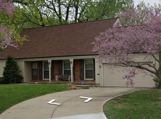 9250 Switzer Rd, Overland Park, KS 66214