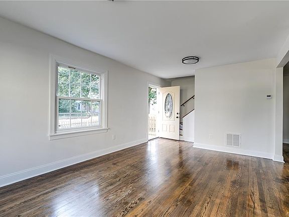 4th image of 301 E Brookland Park Blvd