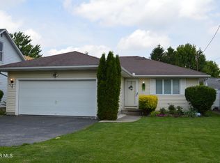 324 W Yates Ave, Findlay, OH 45840
