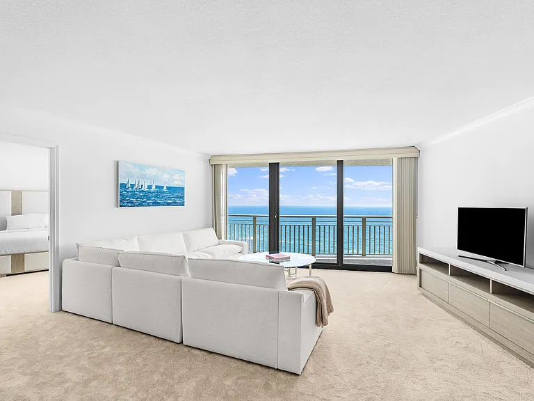 3000 N Ocean Dr #28E — Photo 1